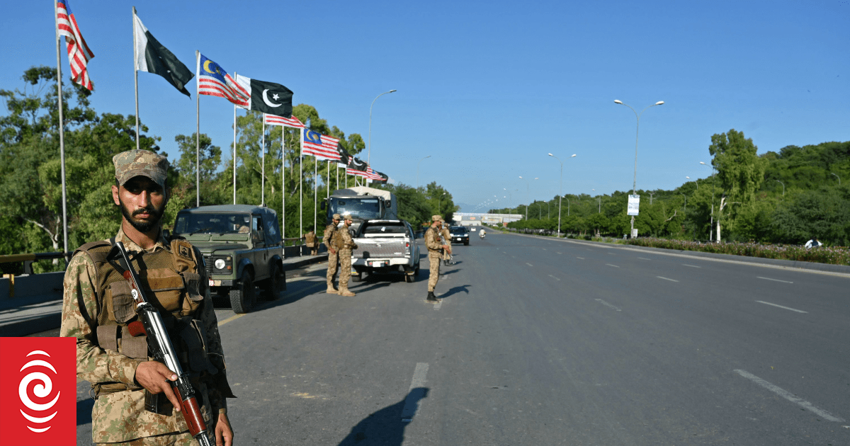8 terrorists killed in police operation in SW Pakistan