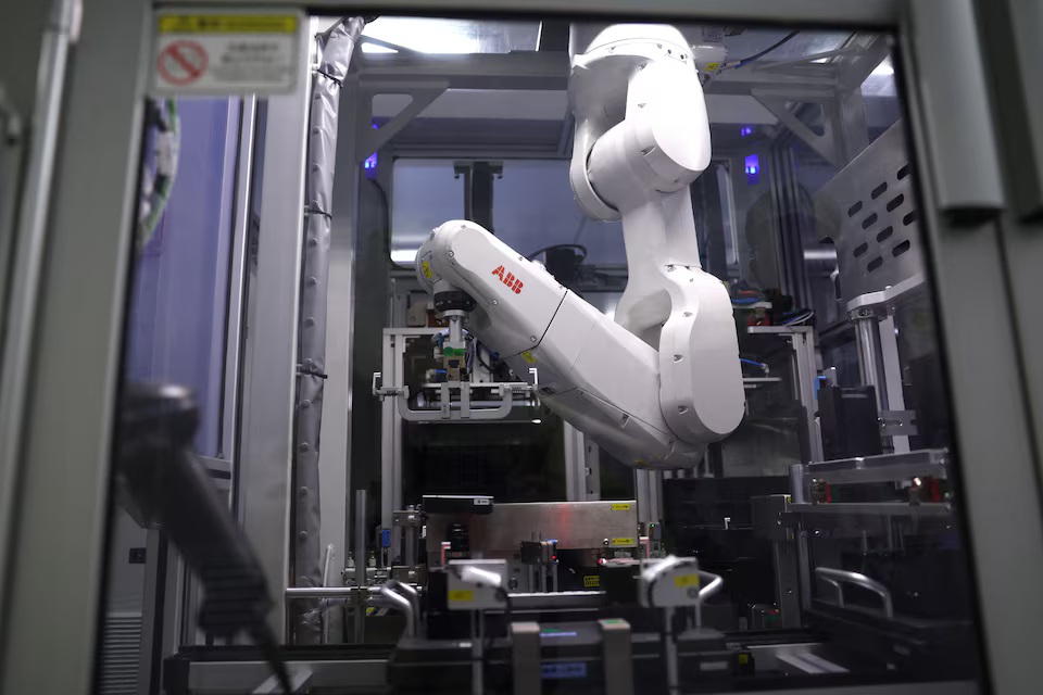 ZYT  prepares  AI that can outdrive its own CEO on Shenzhen  streets