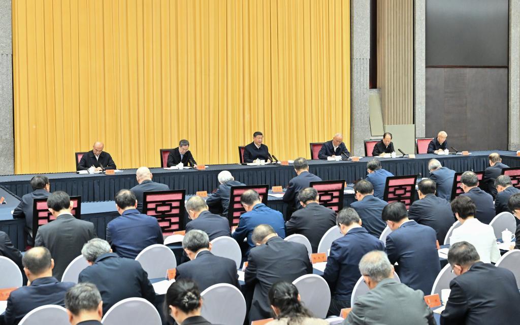 Xi stresses advancing basic research to solidify foundation for building China’s strength in science, technology