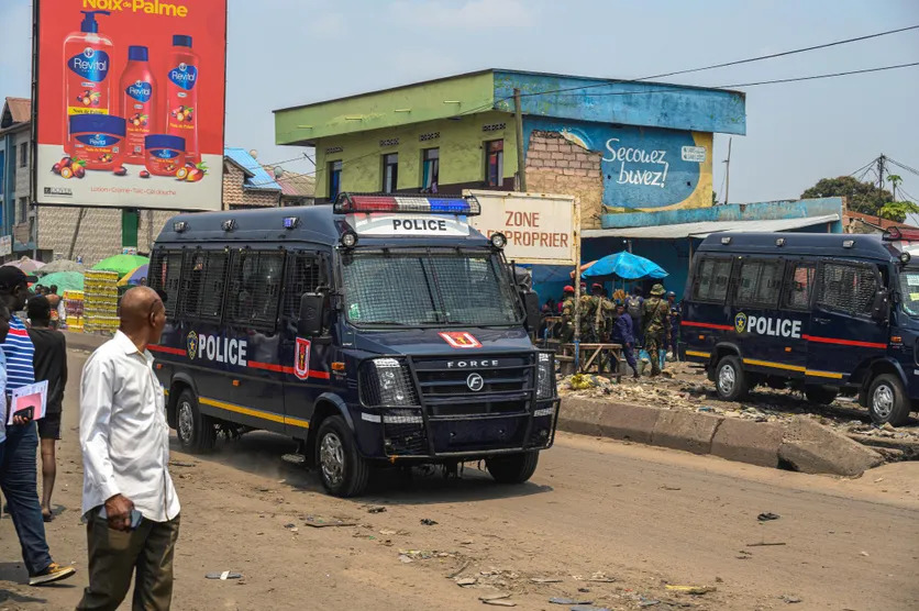 Chaos as soldiers, police clash in Kinshasa’s Makala commune