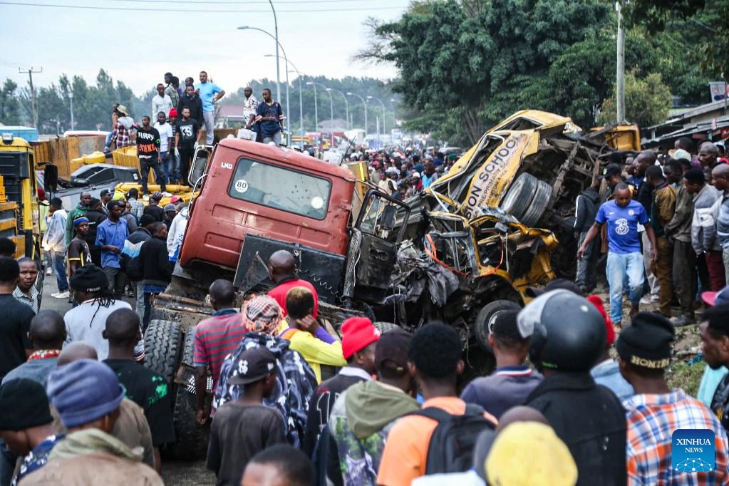 6 killed, 55 injured in bus accident in central Tanzania