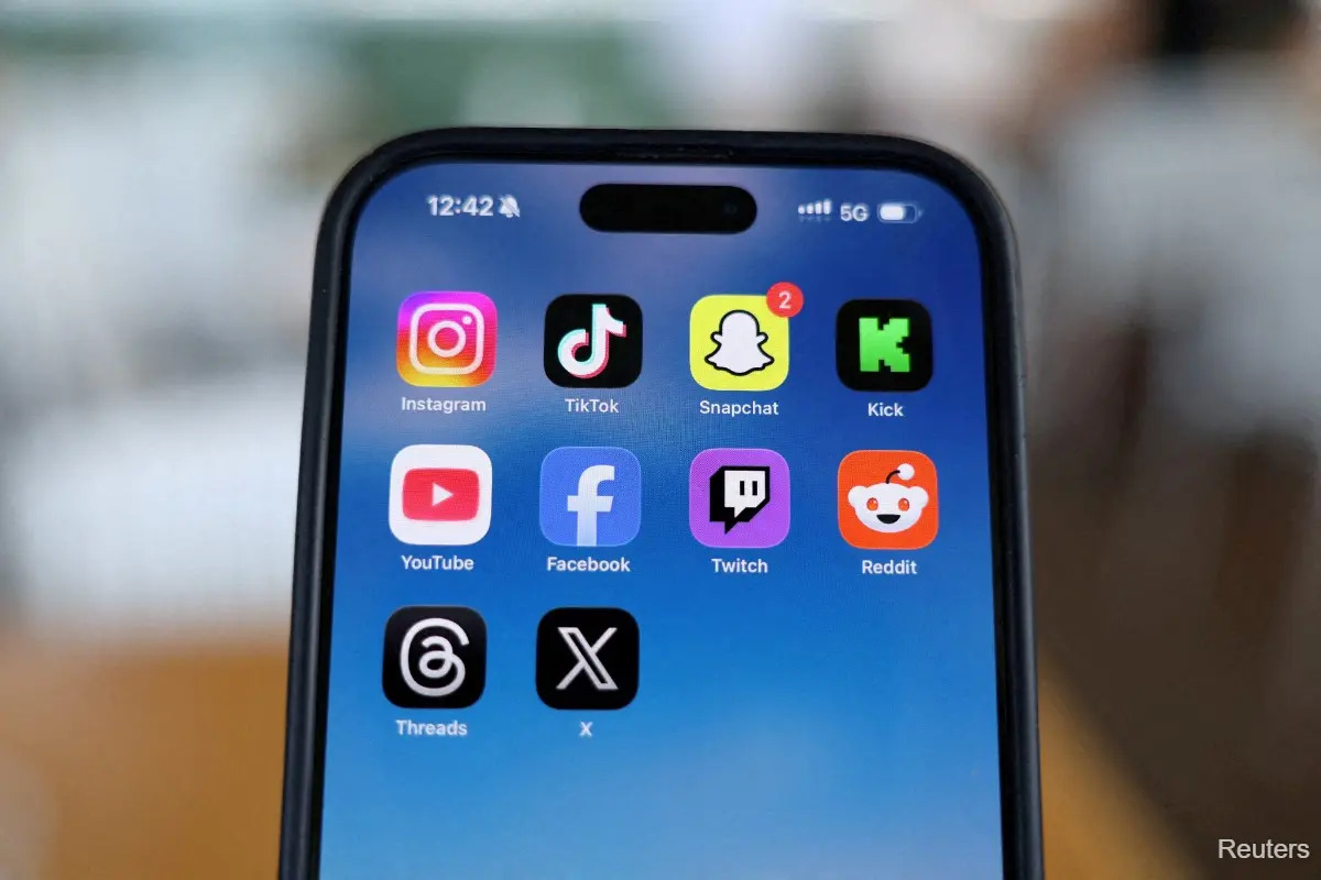Rwanda plans to restrict social media access for under-16s
