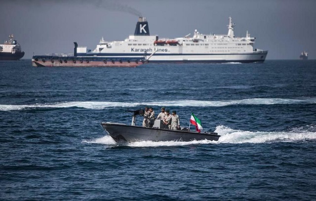 2 U.S. destroyers transit Strait of Hormuz after dodging Iranian attacks: report