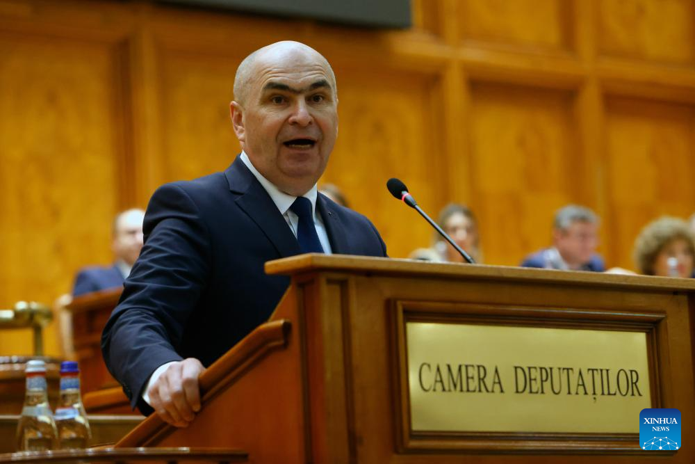 Romanian parliament passes no-confidence motion against gov’t
