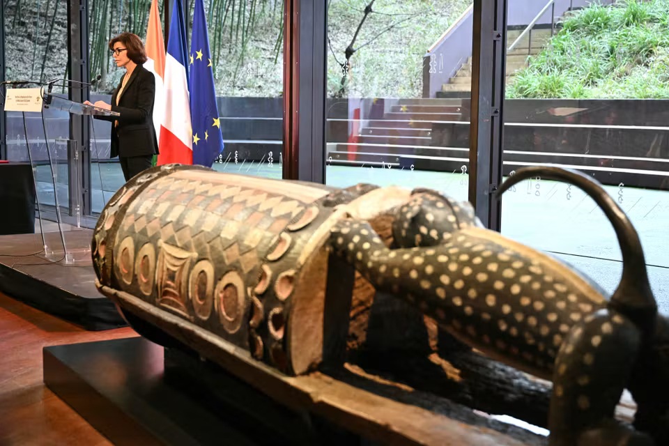French assembly approves pathway for return of looted colonial artefacts