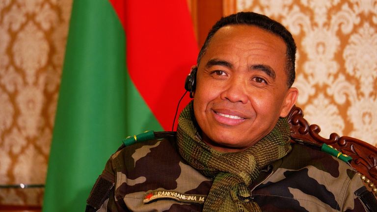 Madagascar’s president announces dissolution of government